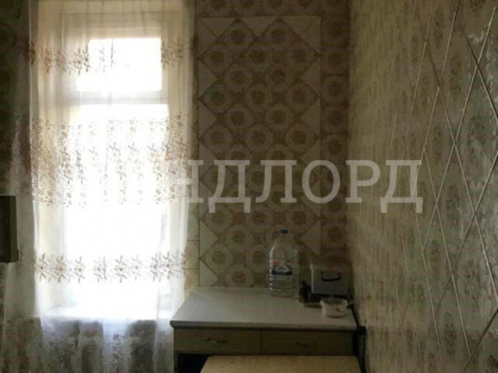 3-комн квартира улица 28-я Линия, 59