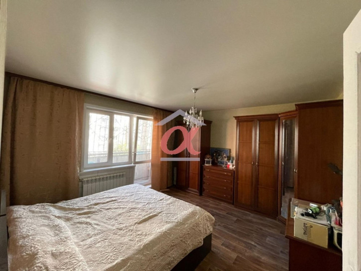 4-комн квартира Октябрьский проспект, 36а