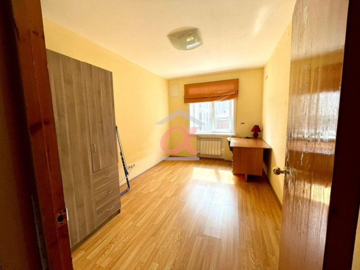 4-комн квартира Октябрьский проспект, 36а