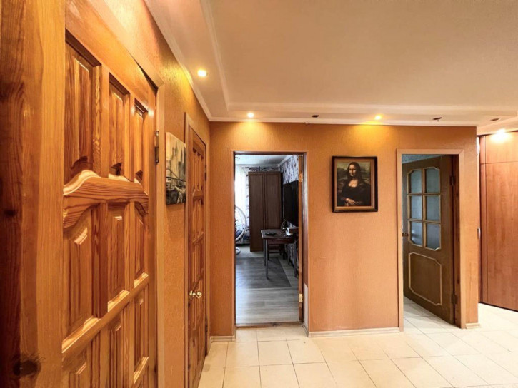 3-комн квартира Пушкина ул, 11