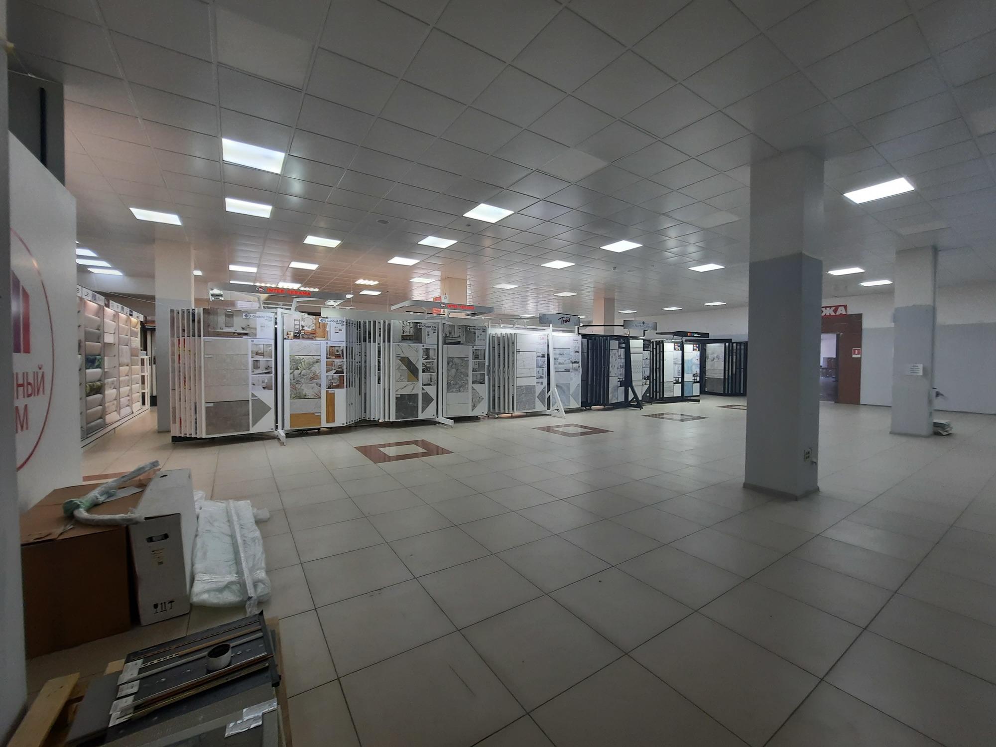 Сдать торговое помещение за 110 000 рублей на г. Астрахань, Советский район, ул. Боевая, 132 литер б