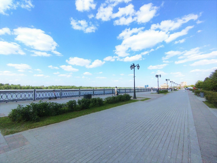 2-комн квартира г. Астрахань,  Кировский,  ул. Кремлевская 1/4