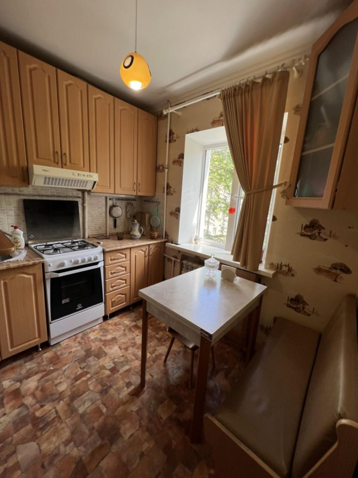 2-комн квартира Октябрьская ул, 443