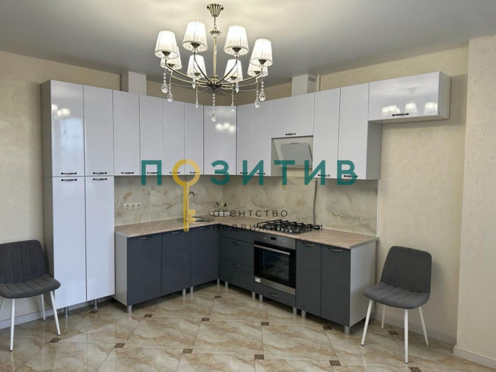 3-комн квартира Бибика ул, 24
