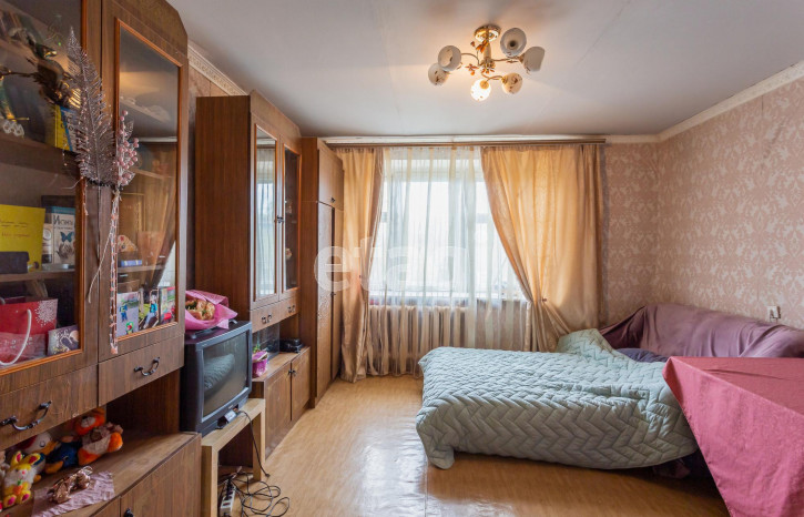 3-комн квартира Ленинградская улица, 85