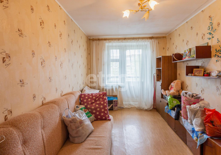 3-комн квартира Ленинградская улица, 85