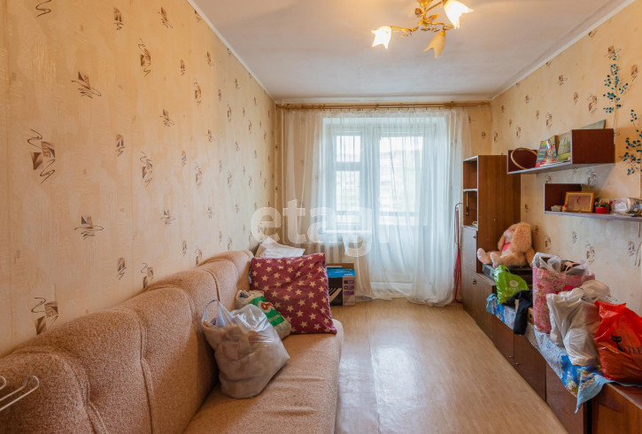 3-комн квартира Ленинградская улица, 85