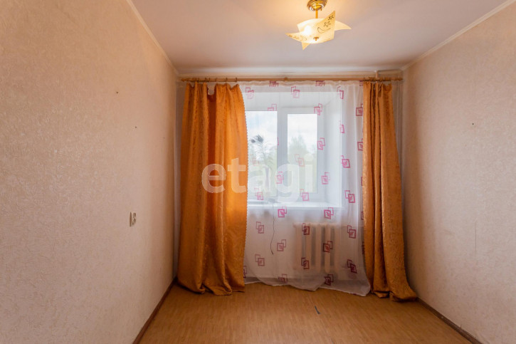 3-комн квартира Ленинградская улица, 85