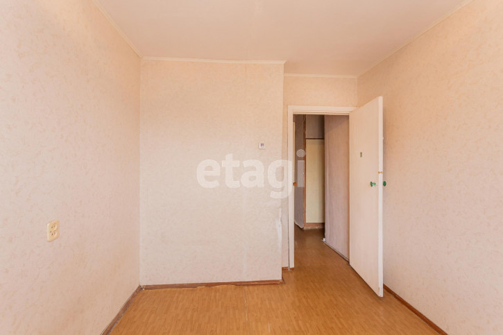 3-комн квартира Ленинградская улица, 85