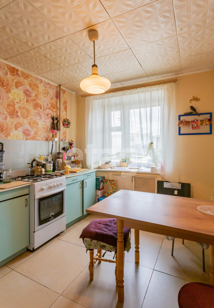 3-комн квартира Ленинградская улица, 85