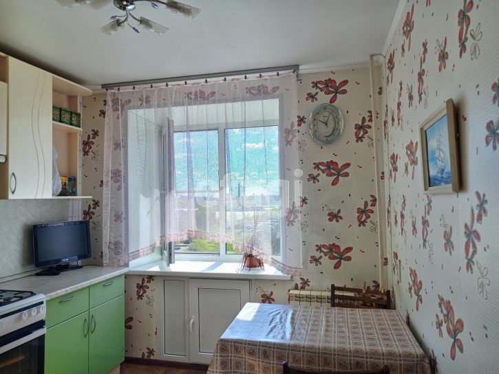 3-комн квартира Ленинградская улица, 85