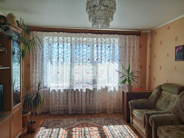3-комн квартира Ленинградская улица, 85