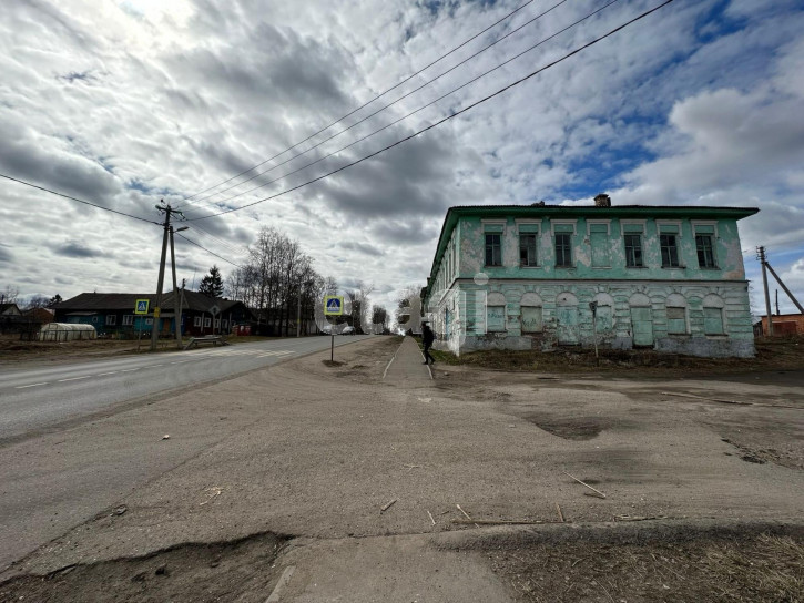 Торговое помещение улица Розы Люксембург, 26