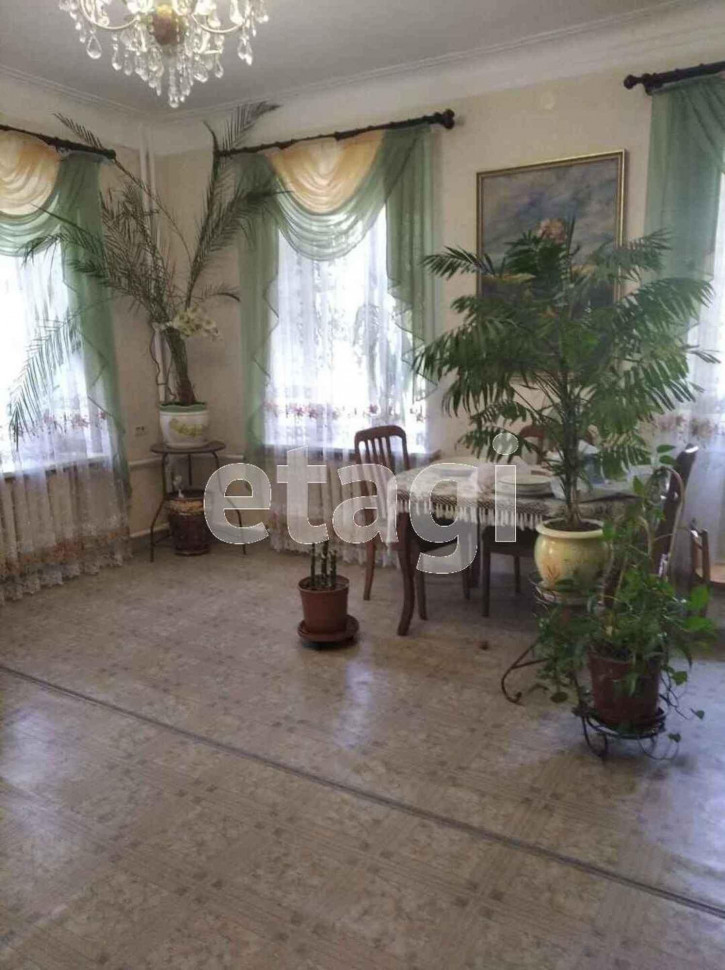 3-комн квартира улица Космонавта Беляева, 22