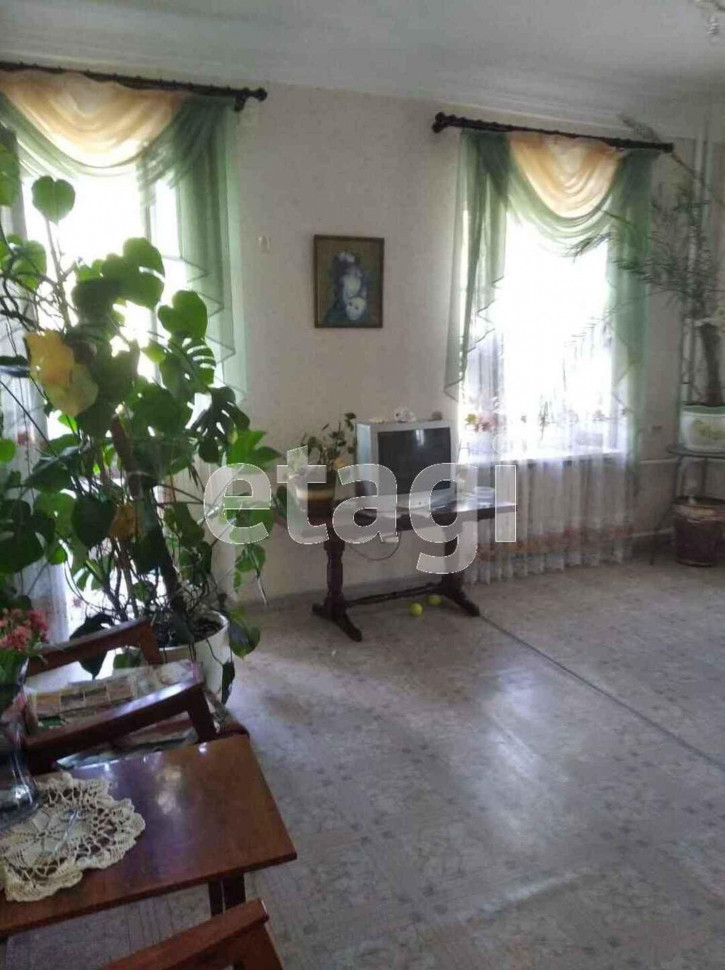 3-комн квартира улица Космонавта Беляева, 22