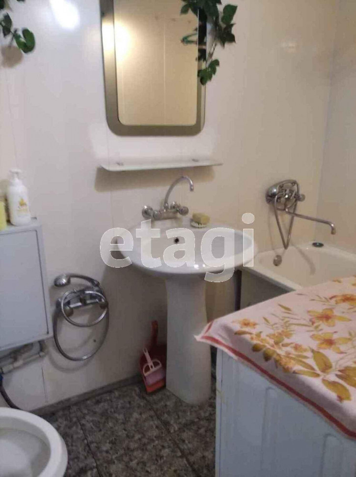 3-комн квартира улица Космонавта Беляева, 22