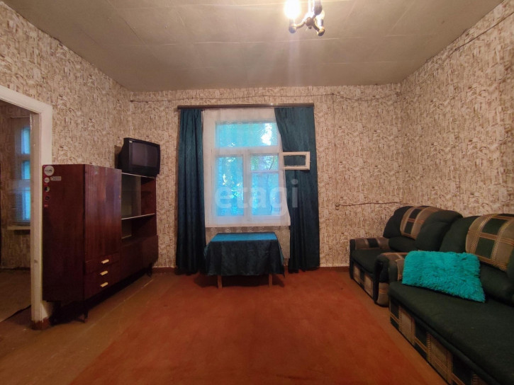 2-комн квартира улица Петина, 39