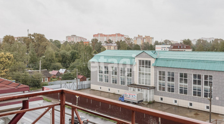 2-комн квартира улица Панкратова, 40