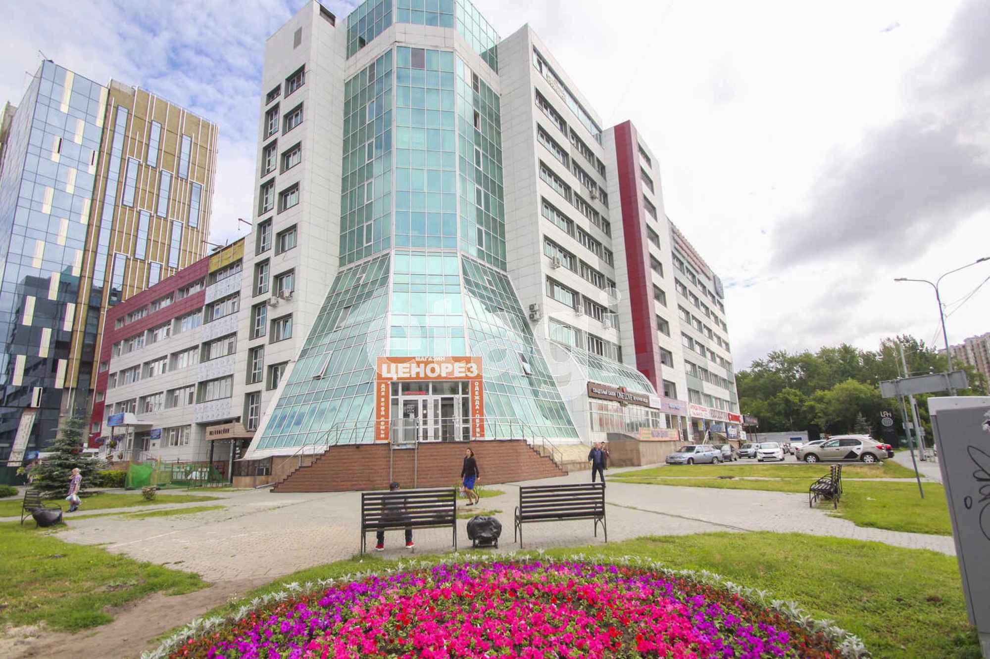 Купить офис, помещение под офис за 8 800 000 рублей на Малыгина 73