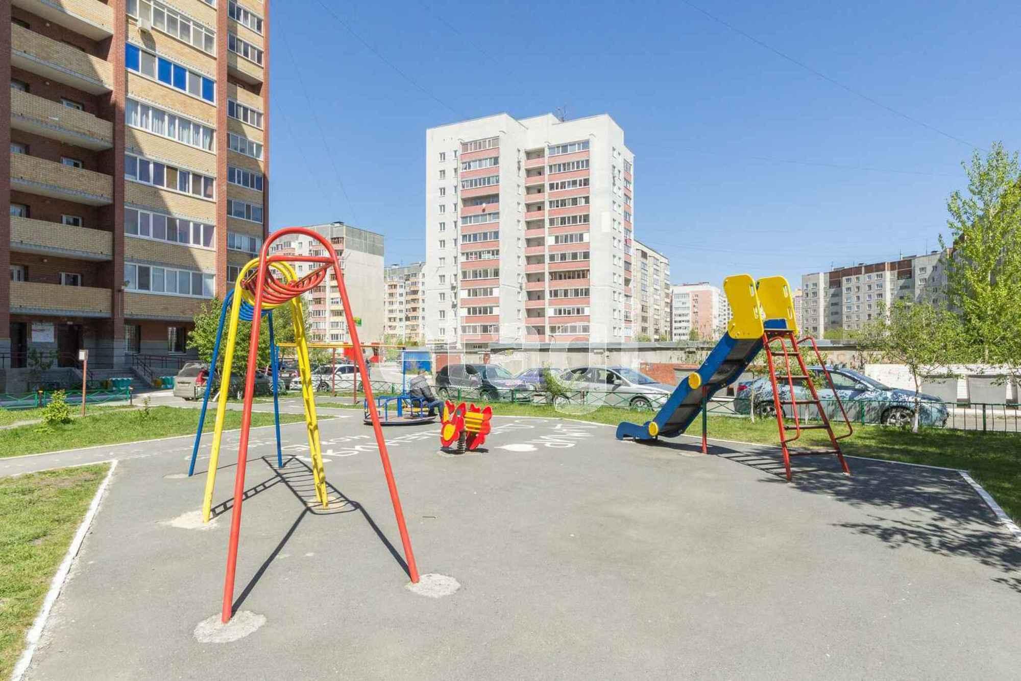 Купить квартиру за 9 000 000 рублей на Широтная, 156/1