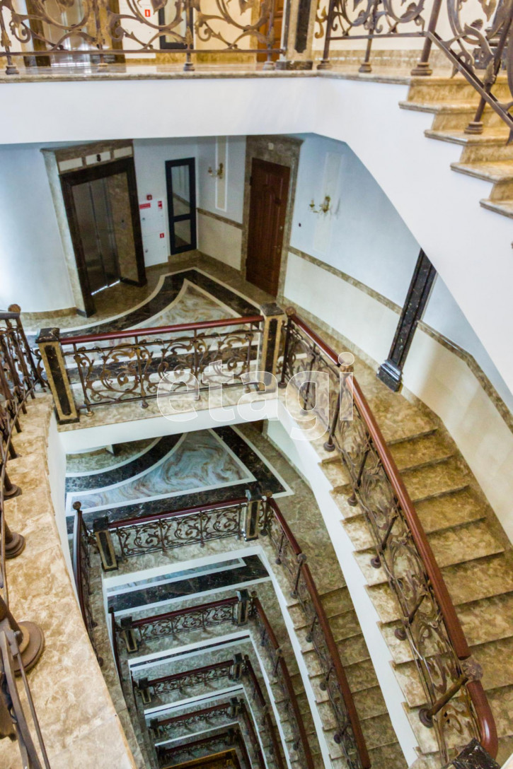 5-комн квартира Володарского, 3