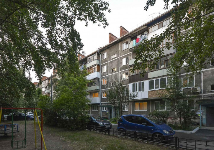 2-комн квартира Гастелло, 65