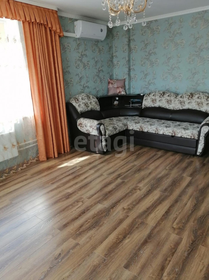 3-комн квартира Соболева, 10а