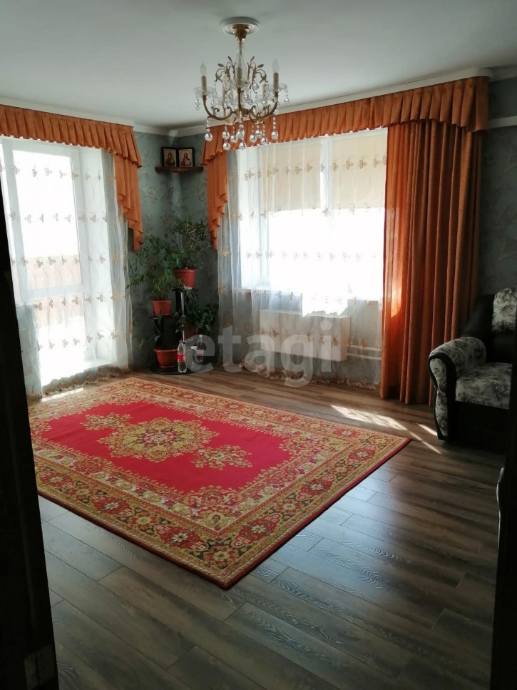 3-комн квартира Соболева, 10а