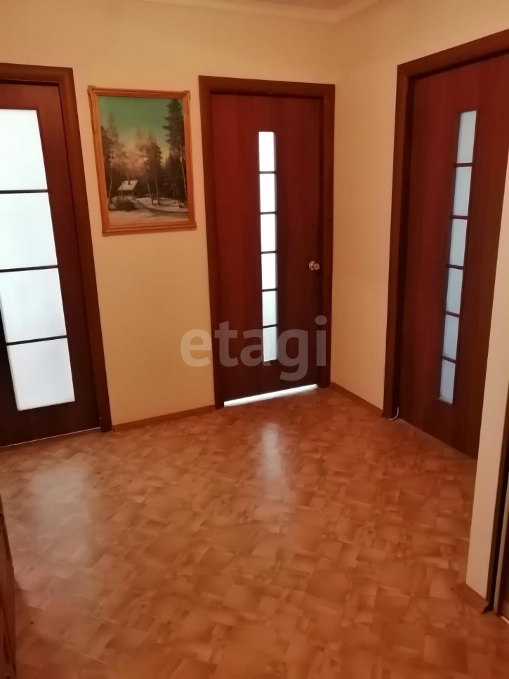 3-комн квартира Соболева, 10а