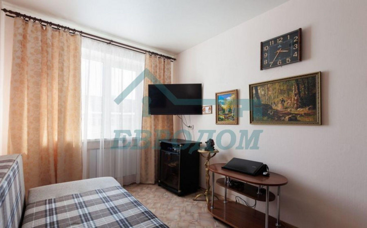 2-комн квартира ул. Нарымская,9