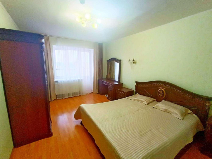 3-комн квартира Юности бульвар, 33
