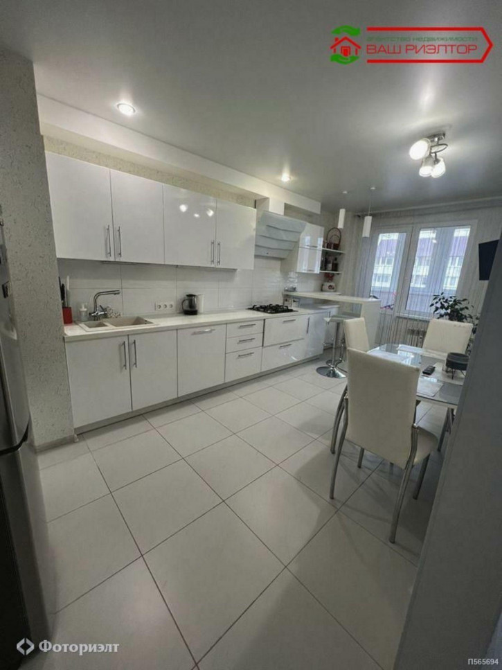 3-комн квартира Тархова ул, 47А