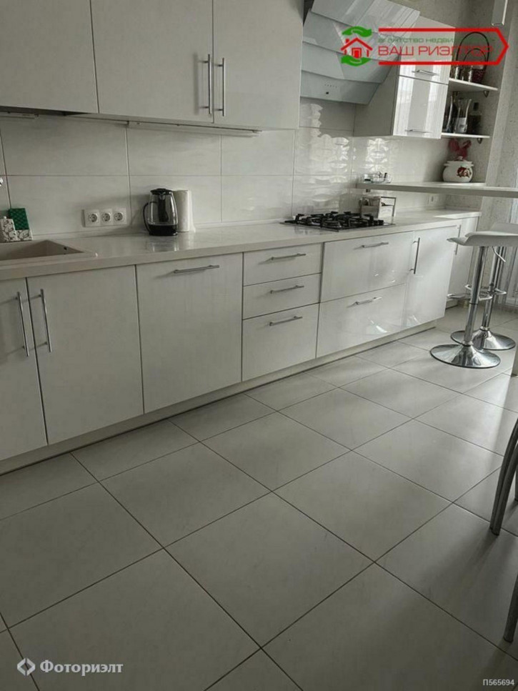 3-комн квартира Тархова ул, 47А