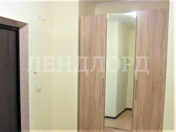 1-комн квартира улица Закруткина, 61