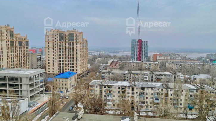 4-комн квартира ул. Бакинская,  д.13