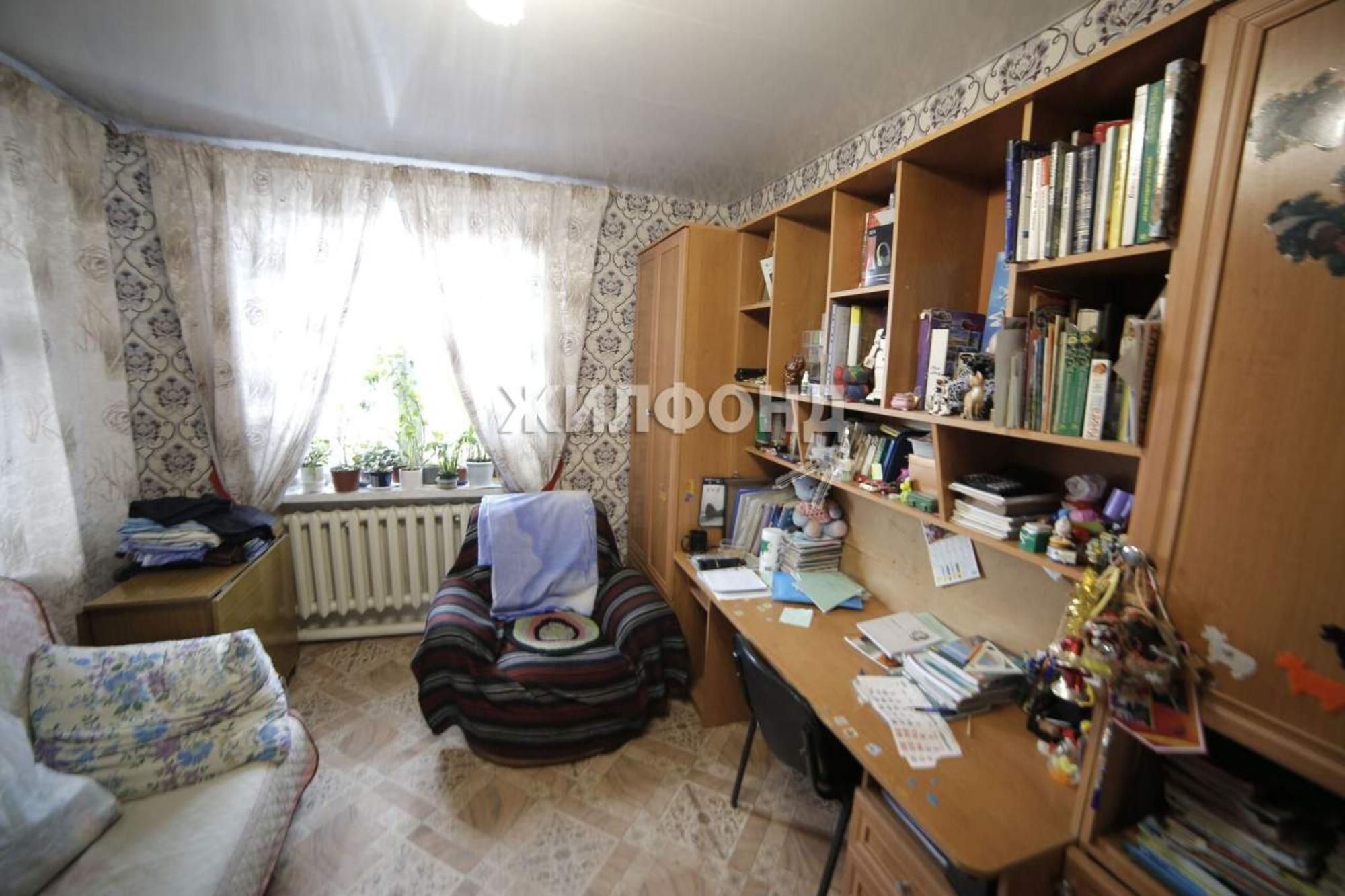 Купить дачу, дом, коттедж за 4 500 000 рублей на Октябрьская улица