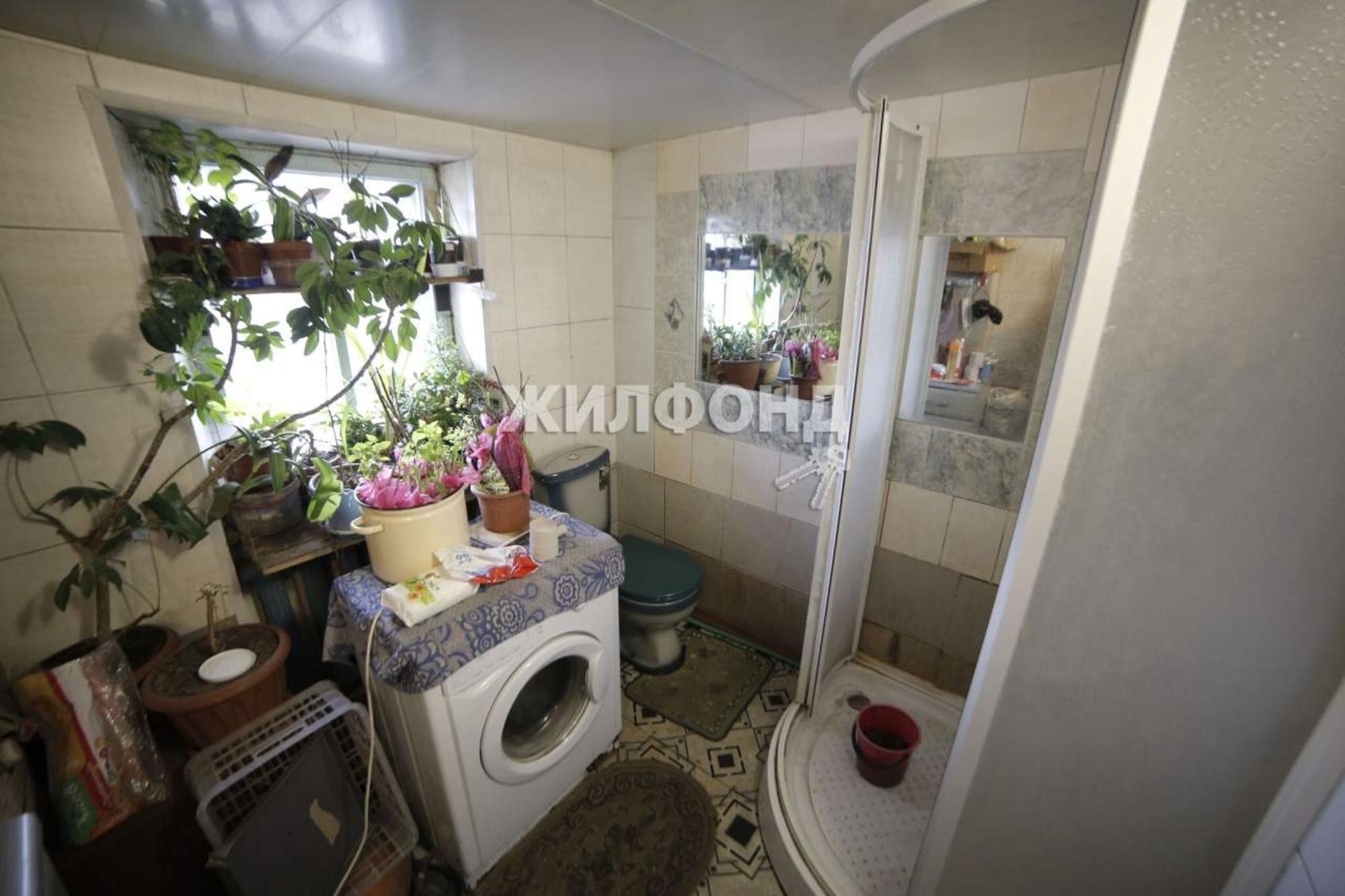 Купить дачу, дом, коттедж за 4 500 000 рублей на Октябрьская улица