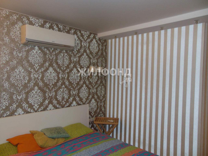 3-комн квартира Сибревкома улица, д.4