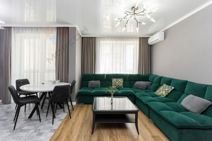 3-комн квартира Героев-Разведчиков ул, 8к2