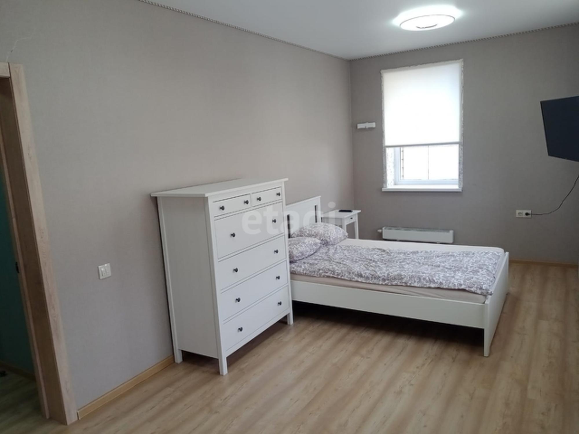 Сдать дачу, дом, коттедж за 110 000 рублей на Усадебная