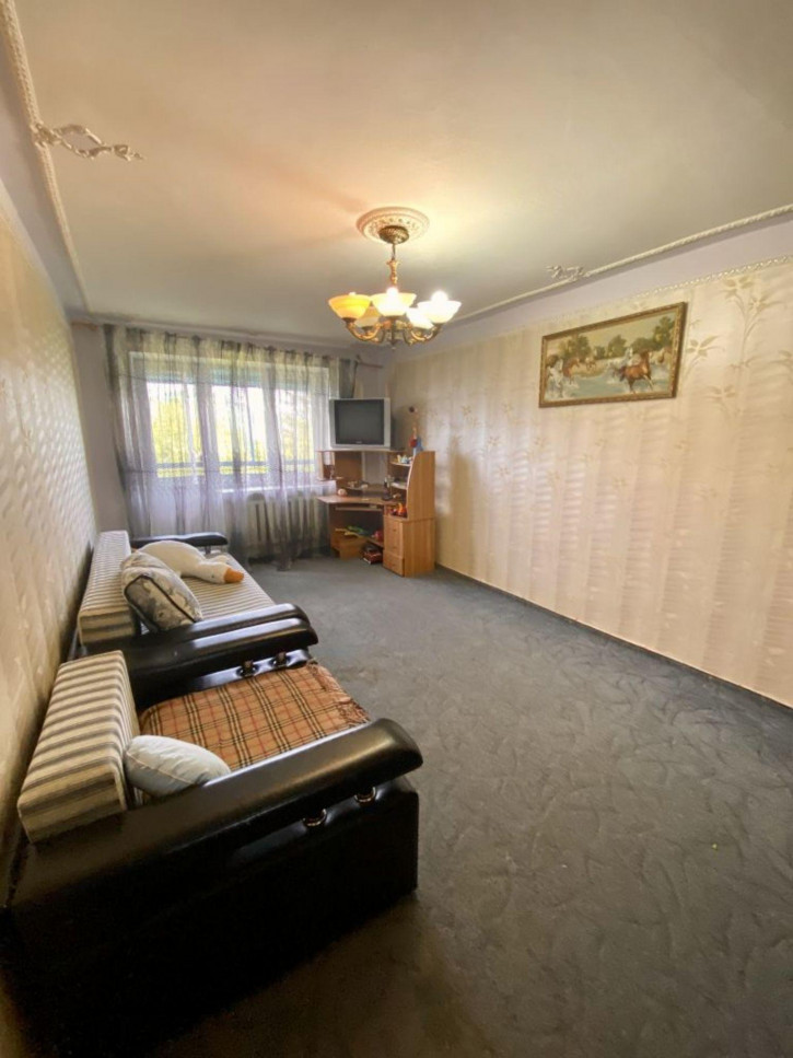 3-комн квартира Захарова ул, 10