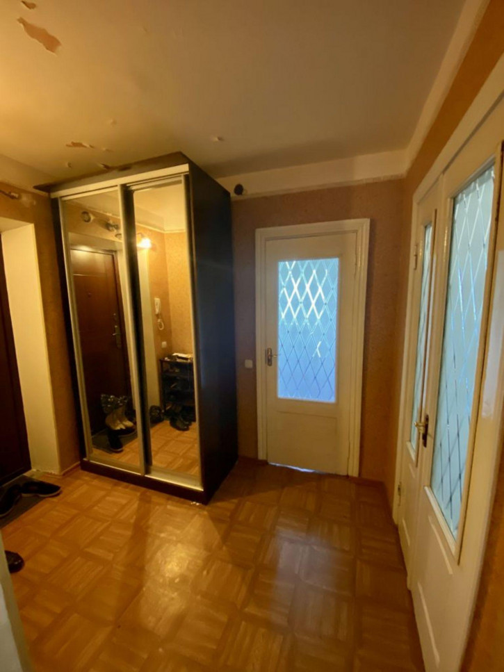 3-комн квартира Захарова ул, 10