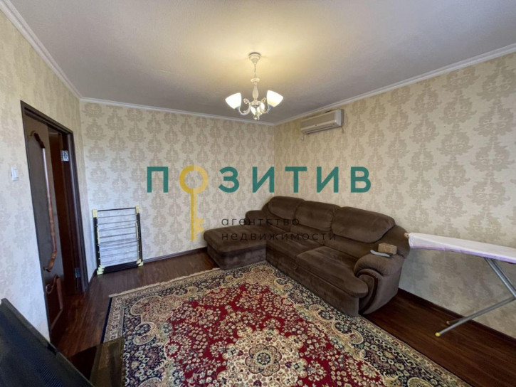 2-комн квартира Крайнего ул, 4