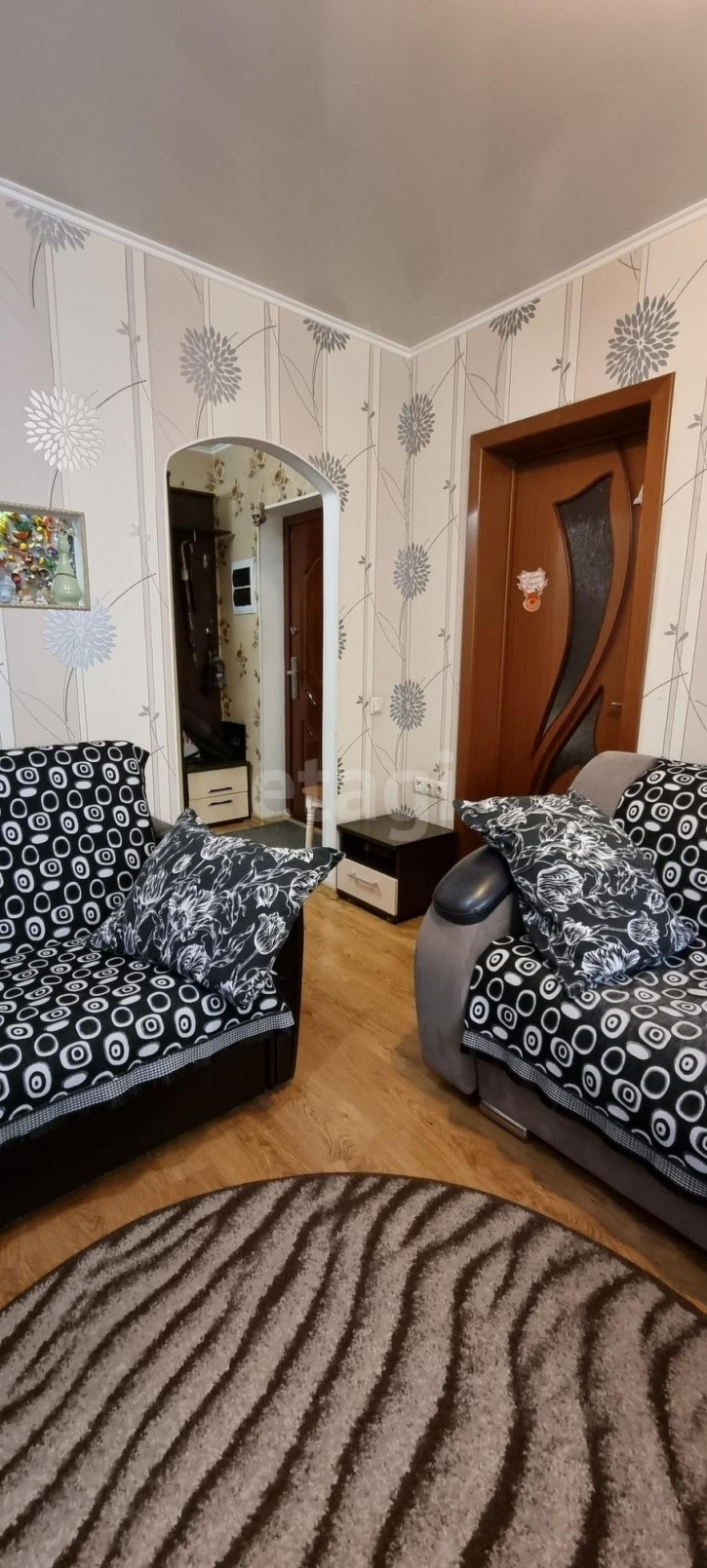 Комната Сургутская, 2