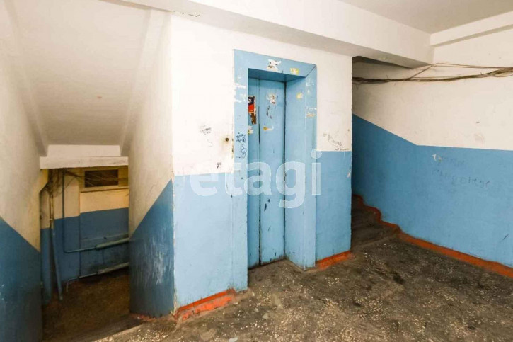 2-комн квартира Республики, 214