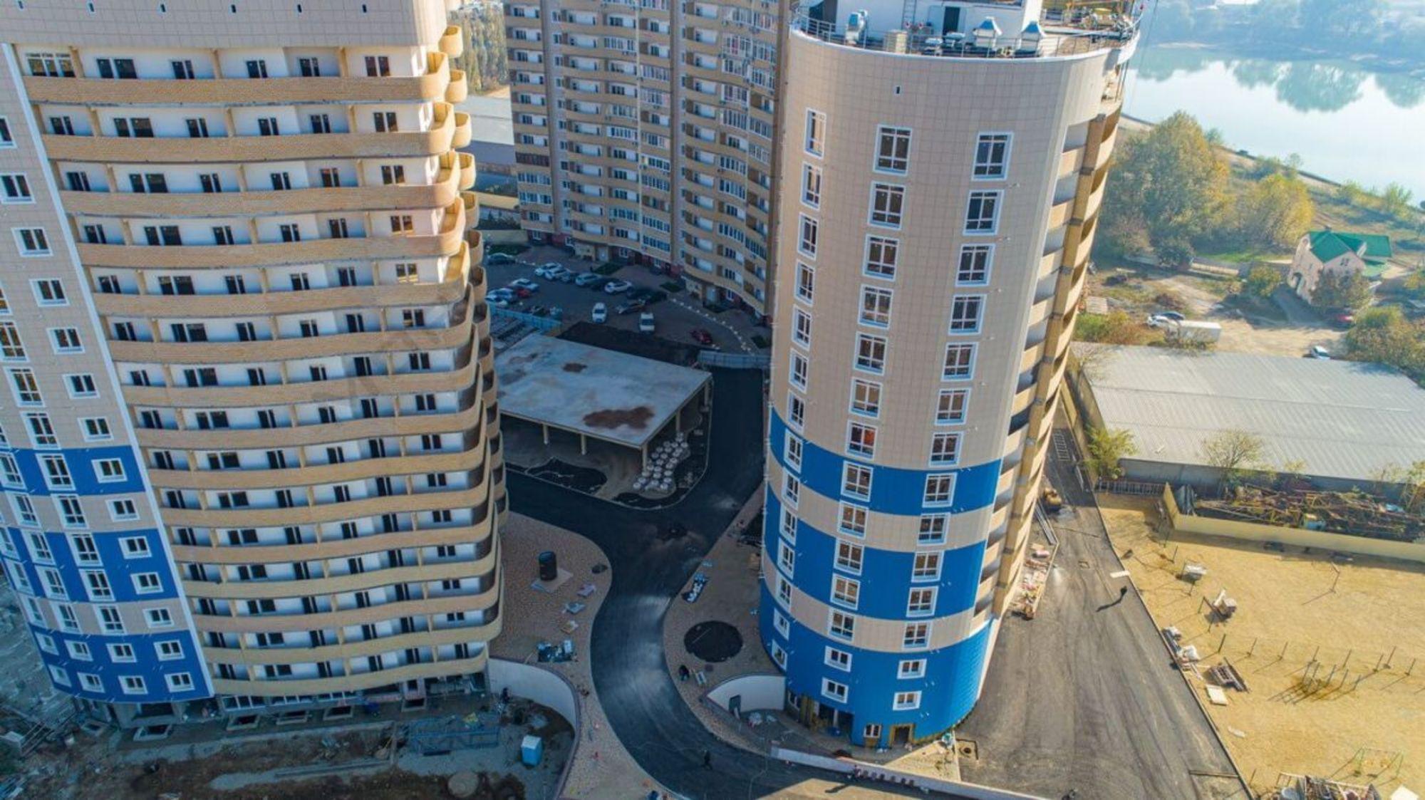 Купить квартиру за 10 000 000 рублей на Вишняковой ул, 1/23к1