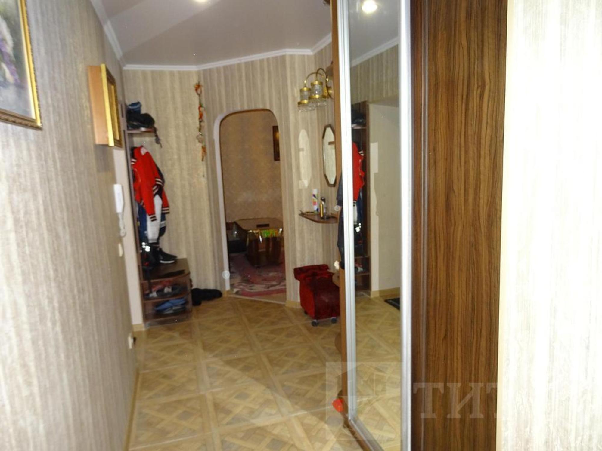 Купить квартиру за 4 300 000 рублей на Чкаловский, Вятская