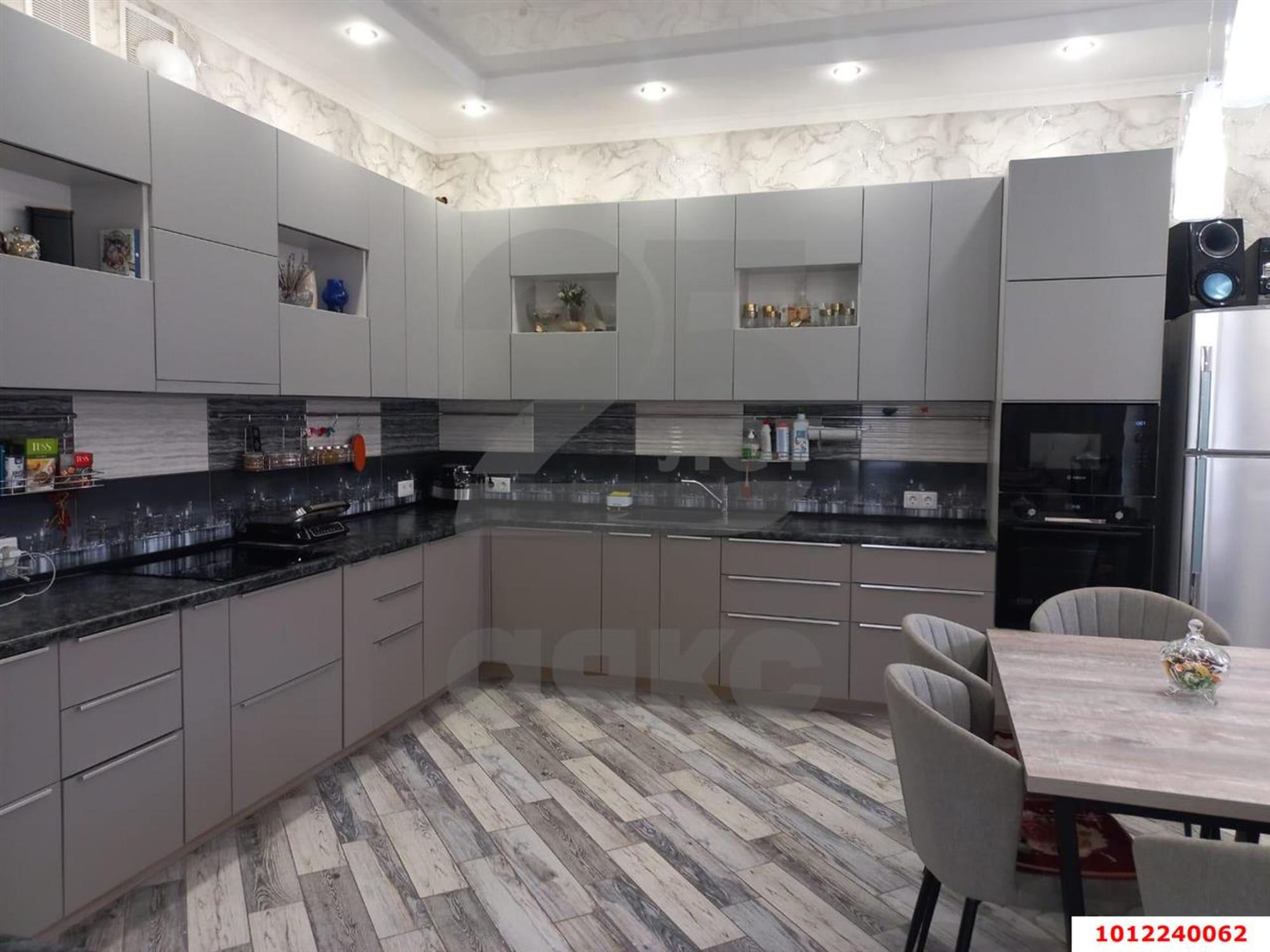 Купить дачу, дом, коттедж за 10 500 000 рублей на Псекупская, 25