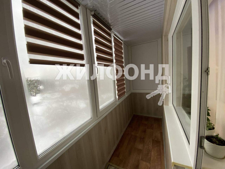 4-комн квартира Калинина улица, д.60