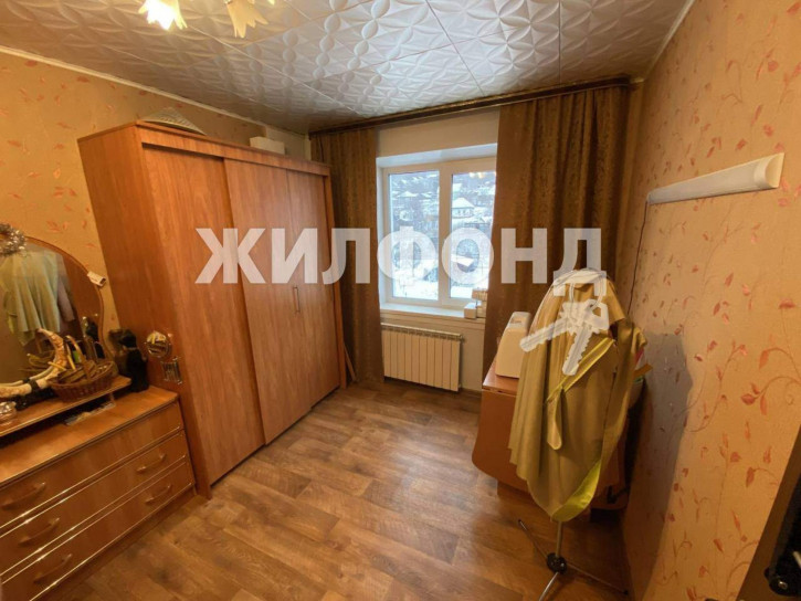 4-комн квартира Калинина улица, д.60